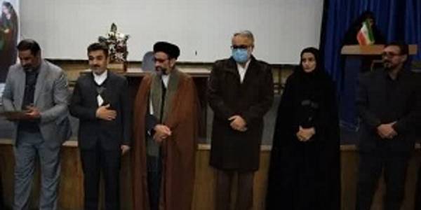 برگزاری مراسم تجلیل از بانوان شاغل شهرستان شازند