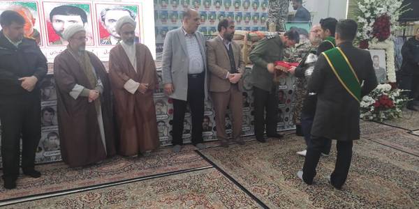 💠پرچم متبرک حضرت معصومه سلام اللهدعلیها میهمان جردن غیاث آباد در یادواره شهدای روستای غیاث آباد