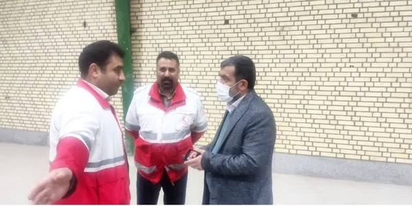 بازدید سرپرست فرمانداری زرندیه از چادر های اهدایی حلال احمر