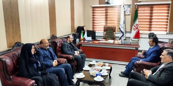 نشست سرپرست محترم فرمانداری با مدیرکل کانون پرورش فکری کودکان و نوجوانان