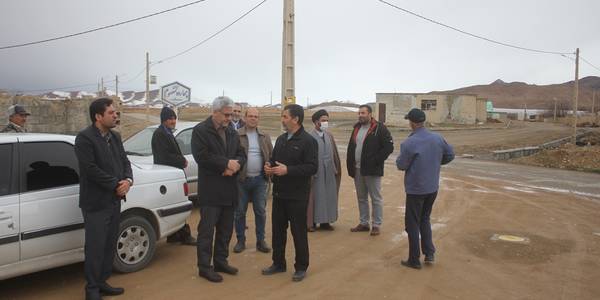 جلسه بررسی مسائل و مشکلات روستای جهان قلعه شهرستان خمین برگزار شد