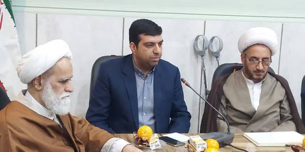 نشست هم اندیشی اعضای مجمع نخبگان دانشگاهی وحوزوی استان مرکزی، بادادستان محترم عمومی وانقلاب شهرستان اراک وهادی فرماندار شهرستان اراک