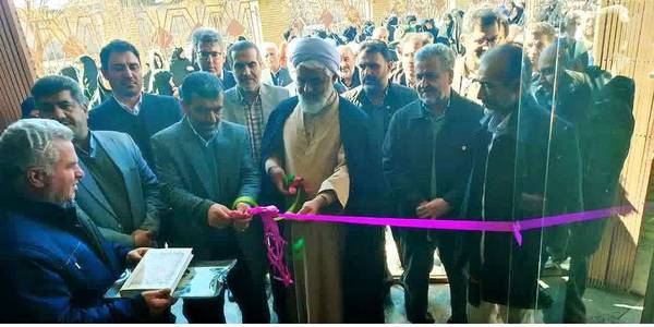 افتتاحیه نمایشگاه فرهنگی و هنری دهه فجر