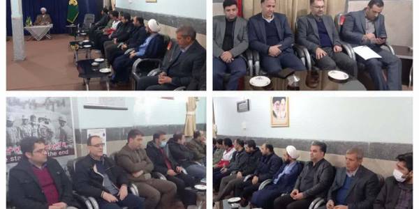 دیدار فرماندارخنداب و جمعی از مدیران با ائمه جمعه