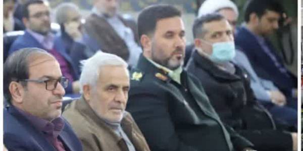 🔴 به مناسبت ایام الله دهه مبارک فجر و همزمان با سراسر کشور برگزاری آئین میهمانی لاله‌ها و عطرافشانی و گلباران قبور مطهر شهدای اراک