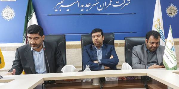 به مناسبت گرامیداشت دهه مبارک فجر، بازدید فرماندار شهرستان اراک و سرپرست و اعضای هیات مدیره شرکت عمران شهر جدید امیرکبیر از مدارس اجتماع محور دکتر حسابی و پروین اعتصامی شهرجدید امیرکبیر و گفتگو با معلمین، اولیاء و دانش آموزان.