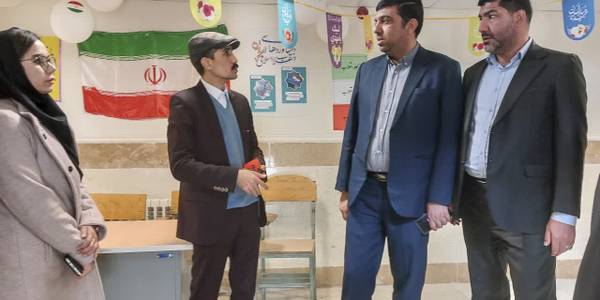 به مناسبت گرامیداشت دهه مبارک فجر، جشن دانش آموزی انقلاب به همت دفتر توسعه اجتماعی فرهنگی شرکت عمران شهر جدید امیرکبیر و با همکاری مدرسه اجتماع محور دکتر حسابی با حضور فرماندار شهرستان اراک، مشاور استاندار، سرپرست و اعضای هیات مدیره شرکت عمران شهرجدید امیرکبیر برگزار شد. در حاشیه این جشن برنامه های دیگری چون کافه انقلاب، رادیو انقلاب، روزنامه دیواری دستاوردهای انقلاب و بچندین برنامه دیگر توسط دانش آموزان برنامه‎ریزی و اجرا شد.