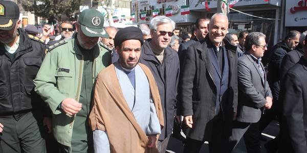 راهپيمايي يوم الله 22 بهمن در شهرستان خمين برگزار شد