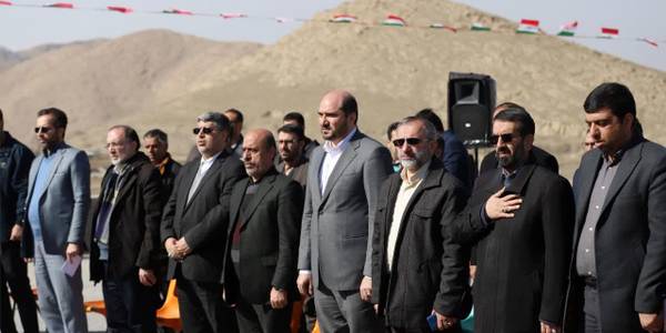 توسعه روستایی-افتتاح ۷۹ پروژه دهیاری های شهرستان اراک

🇮🇷همزمان با سالروز پیروزی انقلاب اسلامی، با حضور معاون اجرایی رییس جمهور، استاندار مرکزی، نمایندگان مردم اراک، خنداب و کمیجان در مجلس شورای اسلامی، معاونین استاندار و فرماندار اراک، به طور همزمان ۷۹ پروژه دهیاری‌های شهرستان اراک از جمله بهسازی معابر، جدول‌گذاری و ... در روستای نظم آباد به بهره برداری رسید.