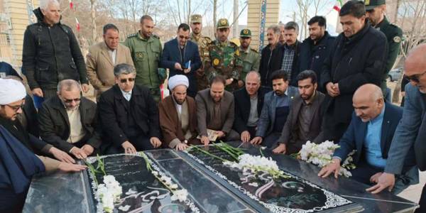 جشن انقلاب در شهرستان خنداب با حضور استاندار