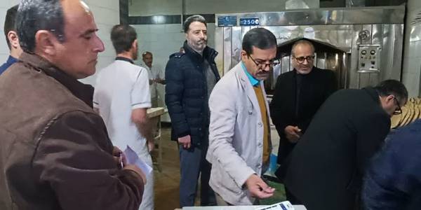 بررسی میدانی اعضای کارگروه گندم، آرد و نان از نانوایی های سطح شهرستان