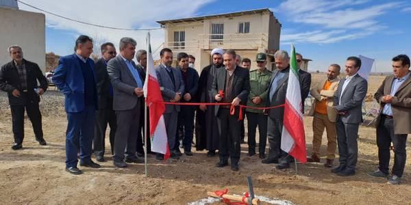 کلنگ زنی شرکت پالایشگاه شیر کاوه تولید کننده انواع شیر خشک و ماده اولیه شیرخشک با حضور جمعی از مسئولین و کارآفرینان