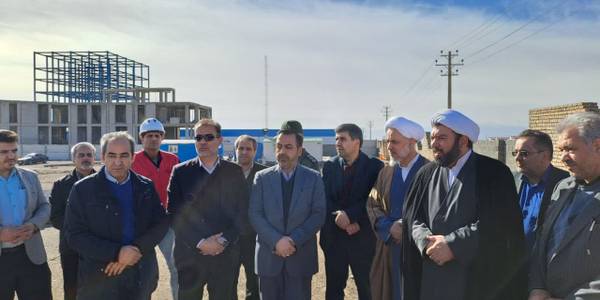 بازدید از روند احداث و راه اندازی شرکت غلات بان شامل روغن کشی انواع دانه های روغنی ، سیلوی نگهداری غلات و نهاده های دامی پیشرفته روز دنیا و تولید خوراک ، کنستانتره و مکمل های دام و طیور با حضور جمعی از مسئولین و کارآفرینان