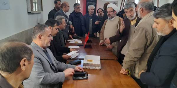 برگزاری میز ارتباطات مردمی در محل نمازجمعه شهر غرق آباد