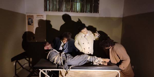 بازدید از موزه عبرت