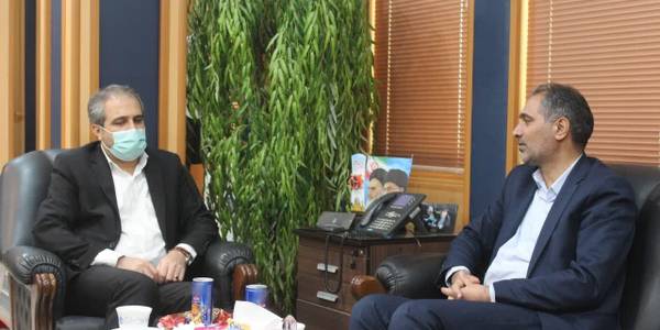لطفی  ، مدیر عامل مخابرات استان مرکزی با مهدی الیاسی معاون استاندار و فرماندار ویژه شهرستان ساوه دیدار و گفتگو کرد.