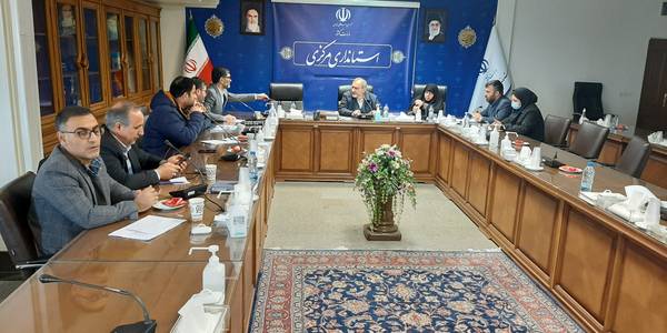 نشست استاندار مرکزی به همراه مدیرکل بانوان استانداری و سایراعضا با سرکارخانم خزعلی معاون ریاست جمهوری درامورزنان و خانواده به صورت مجازی و از طریق ویدئو کنفرانس درخصوص پیگیری مصوبات سفرریاست جمهوری به استان مرکزی برگزار گردید .  ١٤٠١-١١-٣٠