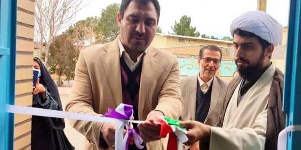 آئین افتتاح نمایشگاه توانمندی های دانش آموزی هنرستان حضرت رقیه (س)