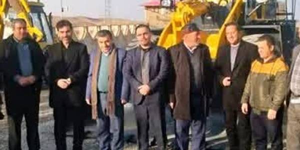 تحویل یک دستگاه لودر به شهرداری رازقان