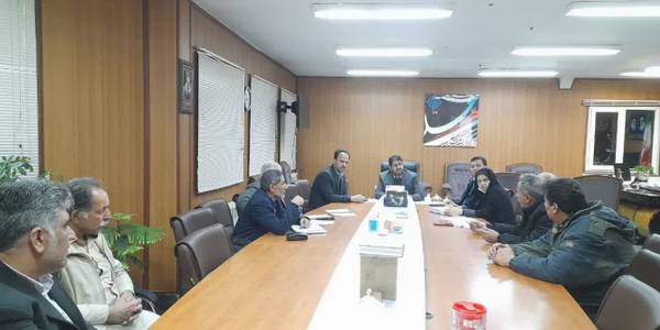 جلسه کارگروه آرد و نان شهرستان ساعت ۱۸ چهارشنبه ۱۹ بهمن  به ریاست مهندس محمدرضا رضایی فرماندار تفرش، مهندس ملکی مدیر کل غله استان و با حضور درودیان بخشدار مرکزی و سایر اعضاء در محل فرمانداری برگزار گردید.