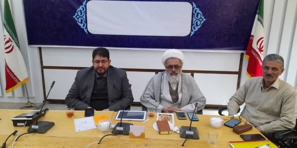 جلسه یادواره شهدای شهرستان به ریاست مهندس محمدرضا رضایی فرماندار تفرش و با حضور حجت‌الاسلام‌والمسلمین اجرایی امام جمعه ، سعید مویدی معاون فرماندار و سایر اعضاء در محل فرمانداری برگزار گردید.