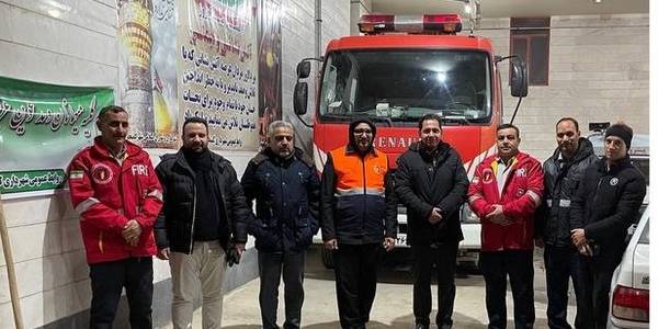 بازدید شبانه فرماندار، معاون سیاسی، امنیتی و اجتماعی فرمانداری و بخشدار مرکزی کمیجان از پایگاه های آتش نشانی شهرستان