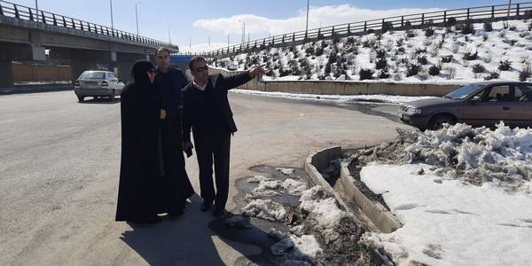 بازدید سرکار خانم مفتح زاده مدیر کل بانوان استانداری مرکزی از محل  پیشنهادی احداث کمپ ترک اعتیاد بانوان به همراه کارشناس دفتر و کارشناس بهزیستی؛ واقع در زیرپل شهید صیدی حد فاصل شهرک بعثت فاز یک و شهرک  بعثت فاز دو .  ١٤٠١-١٢-٠٢