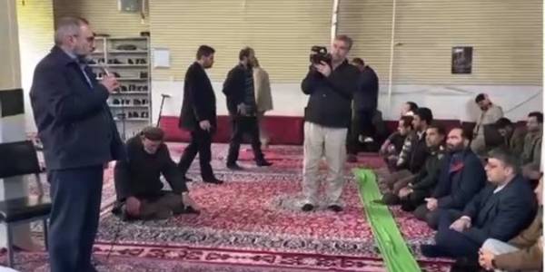 حضور استاندار و مسئولین ارشد استان در جمع نمازگزاران مسجد امام رضا(ع) کمیجان