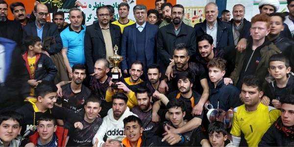 ضور علی اکبر کریمی نماینده مردم شریف شهرستان های اراک، کمیجان و خنداب در مجلس شورای اسلامی به همراه معاونین استاندار مرکزی، فرماندار شهرستان کمیجان، امام جمعه شهر میلاجرد، مسئول بنیاد علوی، بخشدار میلاجرد و اعضا شورای شهر میلاجرد در  سالن ورزشی شهر میلاجرد