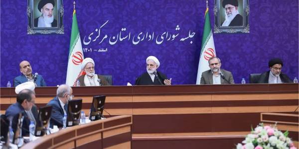 جلسه شورای اداری استان مرکزی رفع مشکلات اقتصادی مردم در اولویت اقدامات دولت سیزدهم است