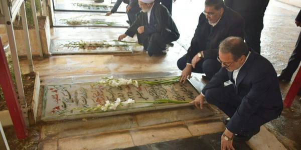 مراسم گلباران قبور مطهر شهدا با حضور رییس سازمان بازرسی کل کشور