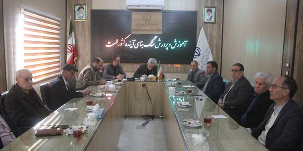 نشست هم اندیشی اعضای مجمع خیرین مدرسه ساز شهرستان خمین برگزار شد