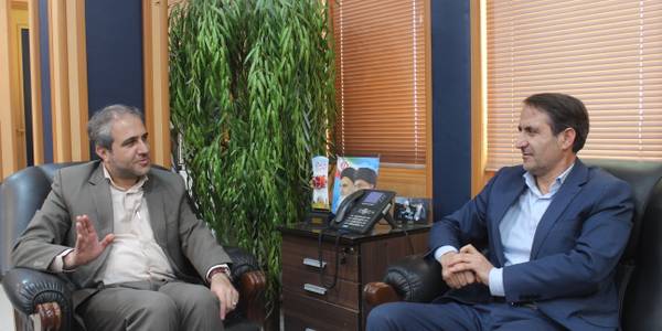 مدیر کل پست استان مرکزی با مهدی الیاسی معاون استاندار و فرماندار ویژه شهرستان ساوه دیدار و گفتگو  کرد.