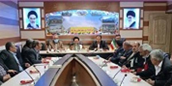 دیدار معاون فرماندار و امام جمعه شهر شازند با جانبازان سرافراز دفاع مقدس