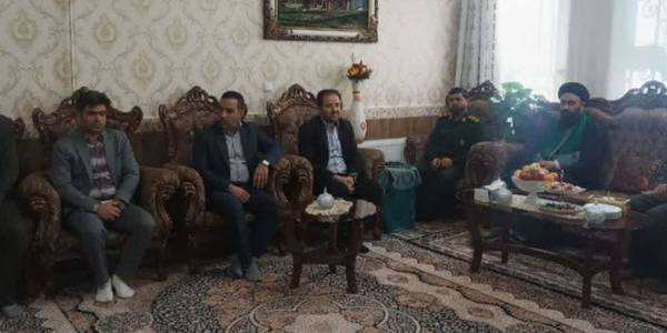 دیدار و تجلیل از خانواده معزز شهید مرتضی شریفی