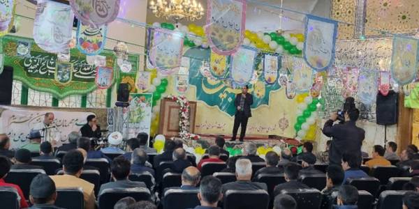 مراسم جشن نیمه شعبان وتجلیل از جانبازان وایثارگران روستای شهراب باحضور مهندس محمدرضارضایی فرماندار شهرستان تفرش، درودیان بخشدار مرکزی، دکتربیاتی نماینده مردم شهرستان تفرش، دکتر اجرائی امام جمعه تفرش وسایر مسئولین ومردم شریف روستای شهراب برگزار گردید. دراین مراسم همچنین از زحمات فرماندار ، بخشدار ،نماینده ،امام جمعه وسایر مسئولین شهرستان توسط شورای اسلامی ودهیاری روستا با لوح تقدیر قدردانی گردید