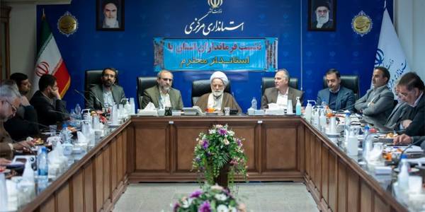 فرمانداران در مرکز استان