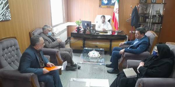 صبح امروز جلسه کار گروه اشتغال و سرمایه گذاری استان و با حضور محمد رضا رضایی فرماندار شهرستان تفرش و جمعی از مسئولین استانی و شهرستانی بصورت ویدیو کنفرانس تشکیل و برگزار شد.