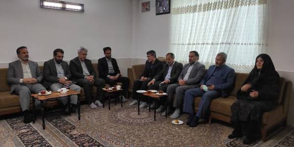 دیدار با خانواده شهید مورخ 1401-12-22