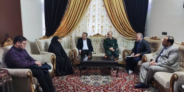 دیدار با خانواده شهدا به مناسبت بزرگداشت روز شهدا