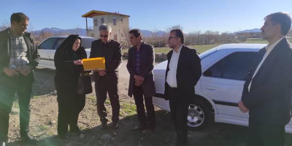 فرماندار از روستای بهدشت شهرستان خمین بازدید کرد
