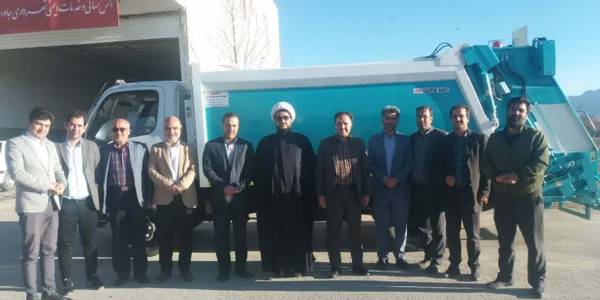 آئین رونمایی از خودروی خدماتی تحویلی به شهرداری