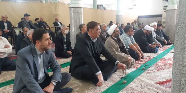 حضور فرماندار در اولین نماز جمعه نیم ور در سال جدید