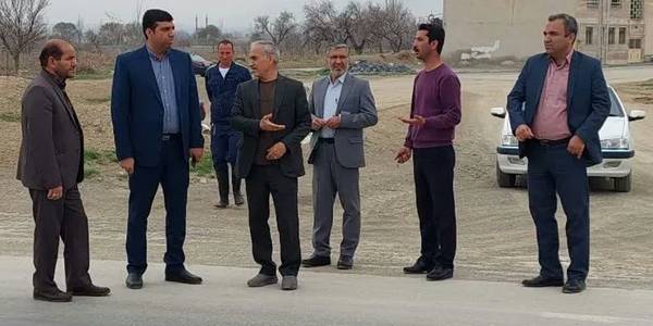 بازدید هادی فرماندار شهرستان اراک ، نصیری معاون امور عمرانی  فرماندار وقدیری  بخشدار مرکزی  از پاسگاه در حال احداث و زیرگذر روستای  مرزیجران