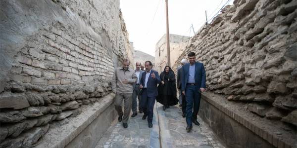 💠 دیدار نوروزی استاندار مرکزی وفرماندار اراک با خانواده شهید سید حمید میری در هزاوه