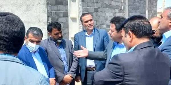 بازدید فرماندار از مسکن مهر زاویه جهت بررسی و پیگیری آسفالت و بهسازی معابر