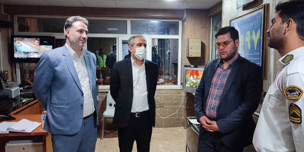 مهدی الیاسی معاون استاندار و فرماندار ویژه شهرستان ساوه به همراه حسنی معاون هماهنگی امور عمرانی و با حضور در پایگاه های پلیس راه ضمن عرض خسته نباشید و خداقوت وضعیت راه های شهرستان را بررسی کرد.