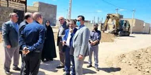 بازدید فرماندار از مسیر ورودی و داخل سایت مسکن مهر