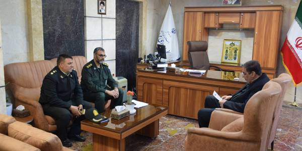 دیدار فرماندهان سپاه و نیروی انتظامی با فرماندار