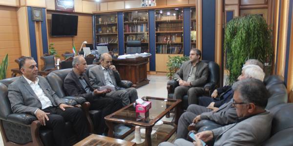 دیدار اصحاب صنایع و انجمن مدیران صنایع شهرستان ساوه با مهدی الیاسی معاون استاندار و فرماندارویژه شهرستان ساوه